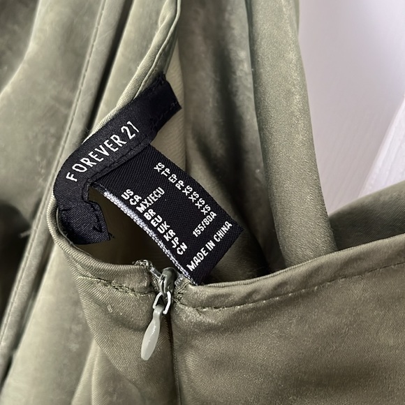 GREEN satin mini dress - Picture 5 of 5